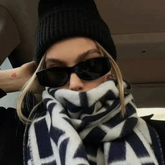 Meet your Posher, Jamie - Picture 1 of 1